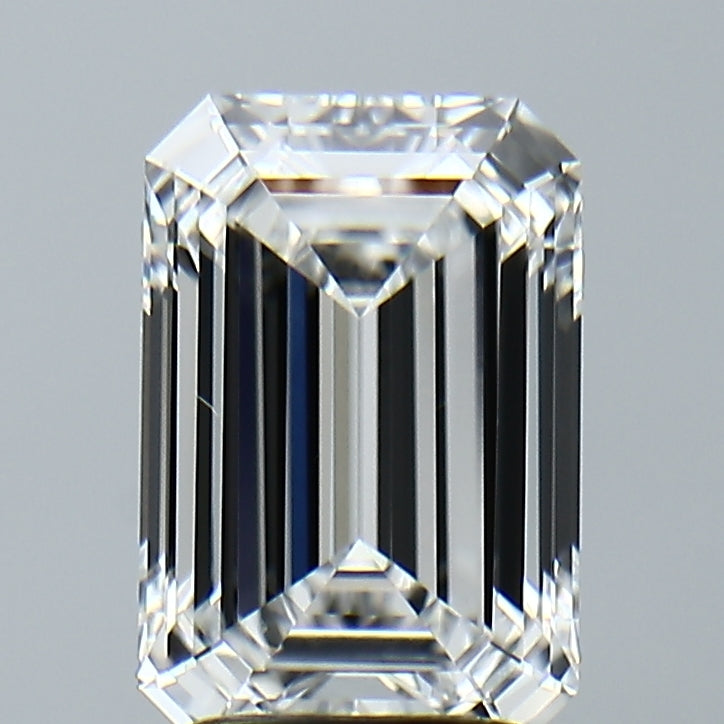 Lab-Grown 2.52 Carat Emerald Cut Diamond color E Clarity VVS2, precious stones, engagement diamonds