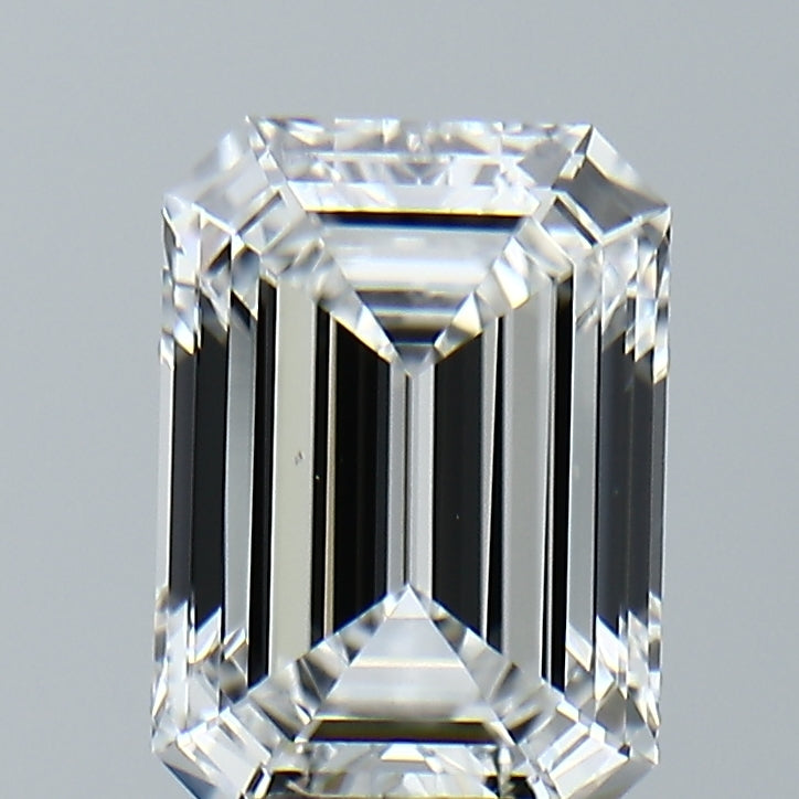 Lab-Grown 2.75 Carat Emerald Cut Diamond color E Clarity VVS2, precious stones, engagement diamonds