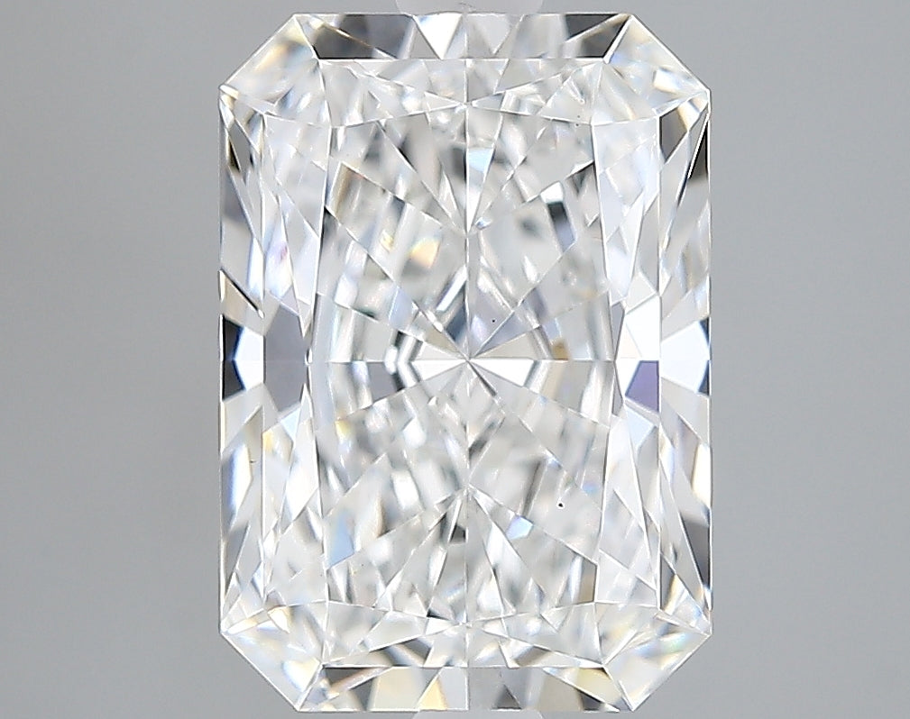 Lab-Grown 2.67 Carat Radiant Cut Diamond color E Clarity VS1, precious stones, engagement diamonds