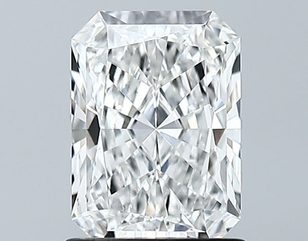 Lab-Grown 1.25 Carat Radiant Cut Diamond color E Clarity VS1, precious stones, engagement diamonds