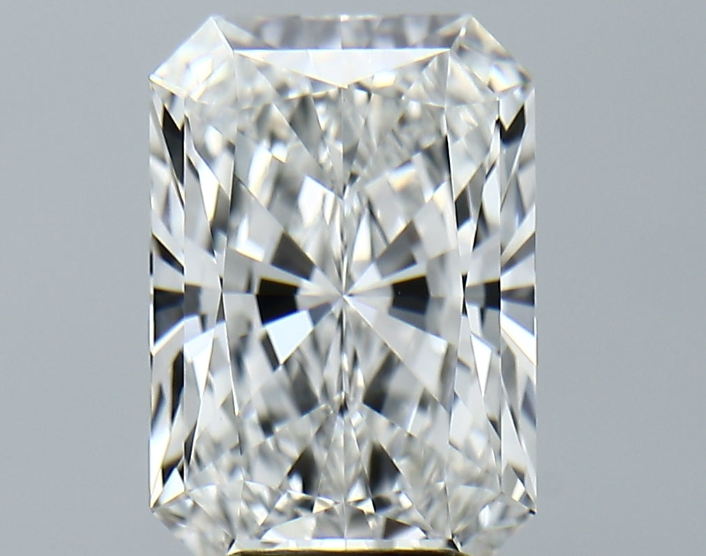 Lab-Grown 4.53 Carat Radiant Cut Diamond color E Clarity VVS2, precious stones, engagement diamonds