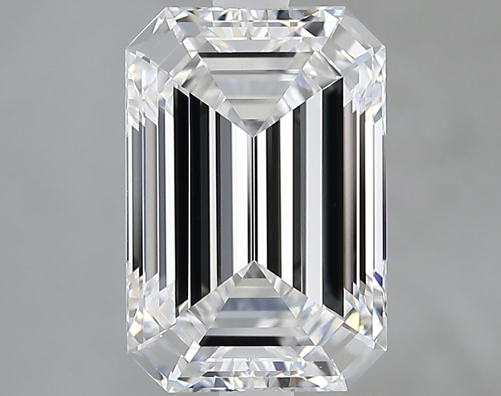 Lab-Grown 2.75 Carat Emerald Cut Diamond color E Clarity VVS2, precious stones, engagement diamonds
