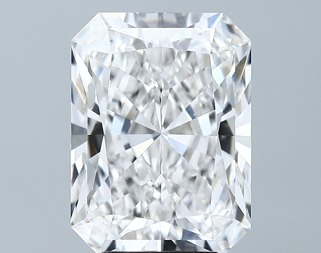 Lab-Grown 5.35 Carat Radiant Cut Diamond color E Clarity VVS1 With GIA Certificate, precious stones, engagement diamonds