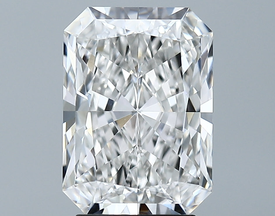 Lab-Grown 3.03 Carat Radiant Cut Diamond color E Clarity VS1, precious stones, engagement diamonds