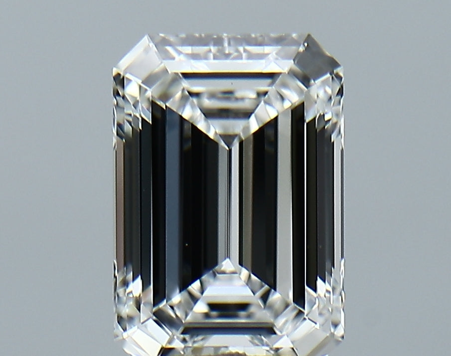 Lab-Grown 2.91 Carat Emerald Cut Diamond color E Clarity VVS1, precious stones, engagement diamonds