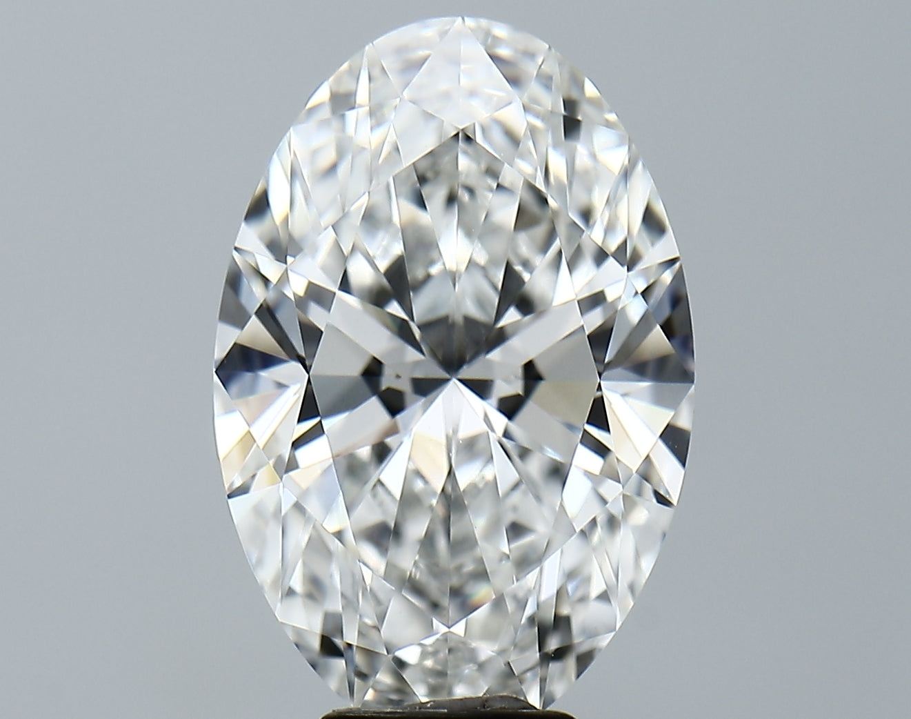 Lab-Grown 6.32 Carat Oval Shape Diamond color E Clarity VVS2, precious stones, engagement diamonds