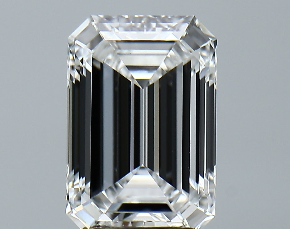Lab-Grown 3.30 Carat Emerald Cut Diamond color E Clarity VVS2, precious stones, engagement diamonds