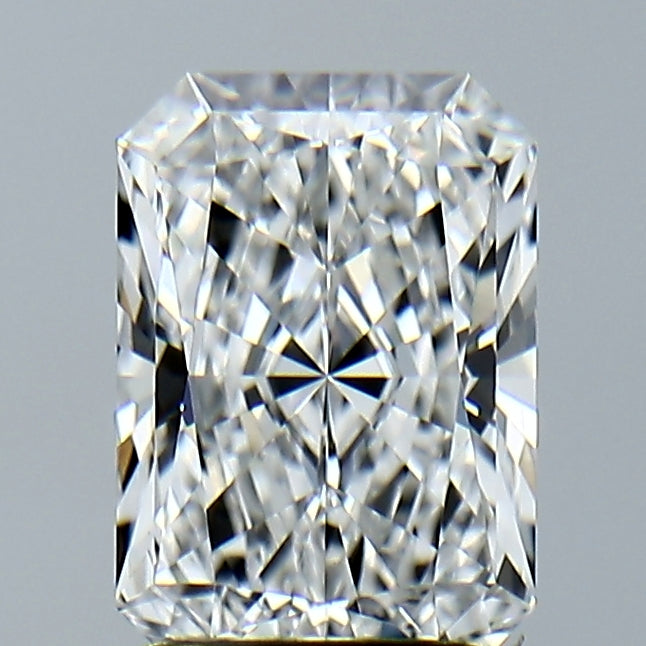 Lab-Grown 2.09 Carat Radiant Cut Diamond color E Clarity VVS2, precious stones, engagement diamonds
