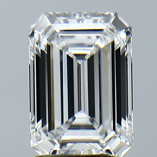 Lab-Grown 2.22 Carat Emerald Cut Diamond color E Clarity VS1, precious stones, engagement diamonds