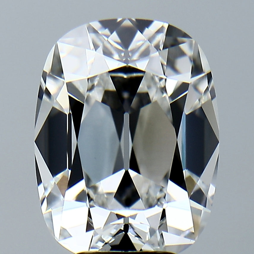 Lab-Grown 5.60 Carat Antique Cushion Cut Diamond color E Clarity VVS2, precious stones, engagement diamonds