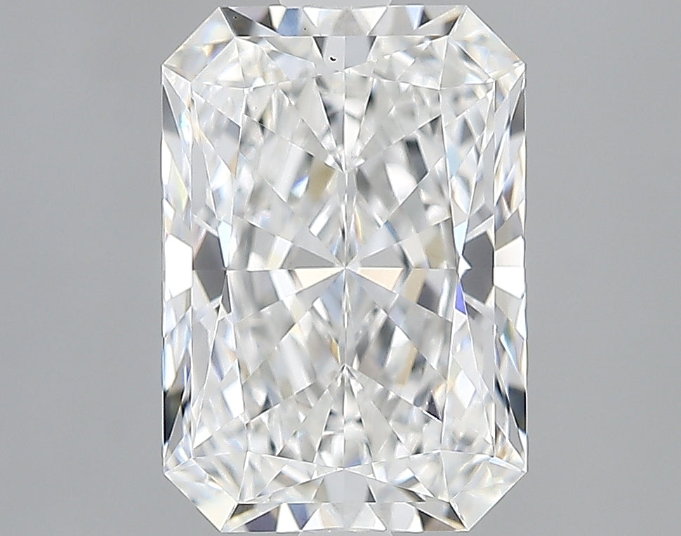 Lab-Grown 2.35 Carat Radiant Cut Diamond color E Clarity VVS2, precious stones, engagement diamonds