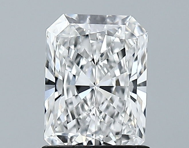 Lab-Grown 1.20 Carat Radiant Cut Diamond color D Clarity VS1, precious stones, engagement diamonds