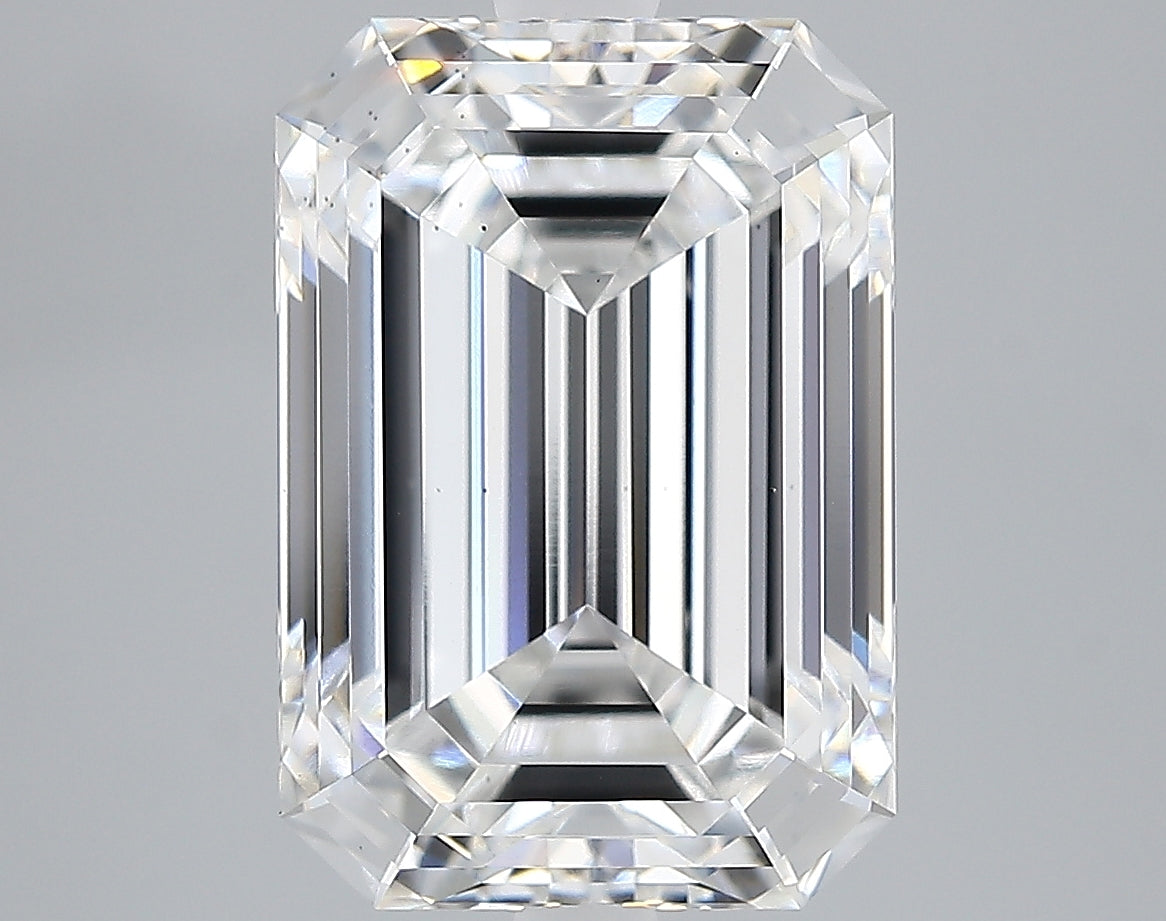 Lab-Grown 4.52 Carat Emerald Cut Diamond color E Clarity VS2, precious stones, engagement diamonds
