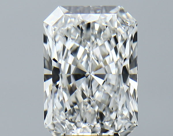 Lab-Grown 4.51 Carat Radiant Cut Diamond color E Clarity VVS2, precious stones, engagement diamonds