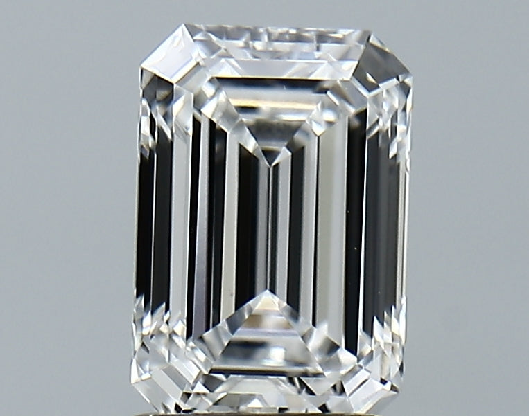 Lab-Grown 1.85 Carat Emerald Cut Diamond color E Clarity VVS1, precious stones, engagement diamonds