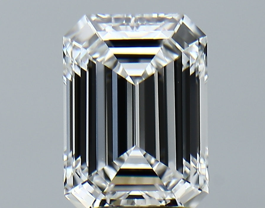 Lab-Grown 3.23 Carat Emerald Cut Diamond color E Clarity VVS2, precious stones, engagement diamonds