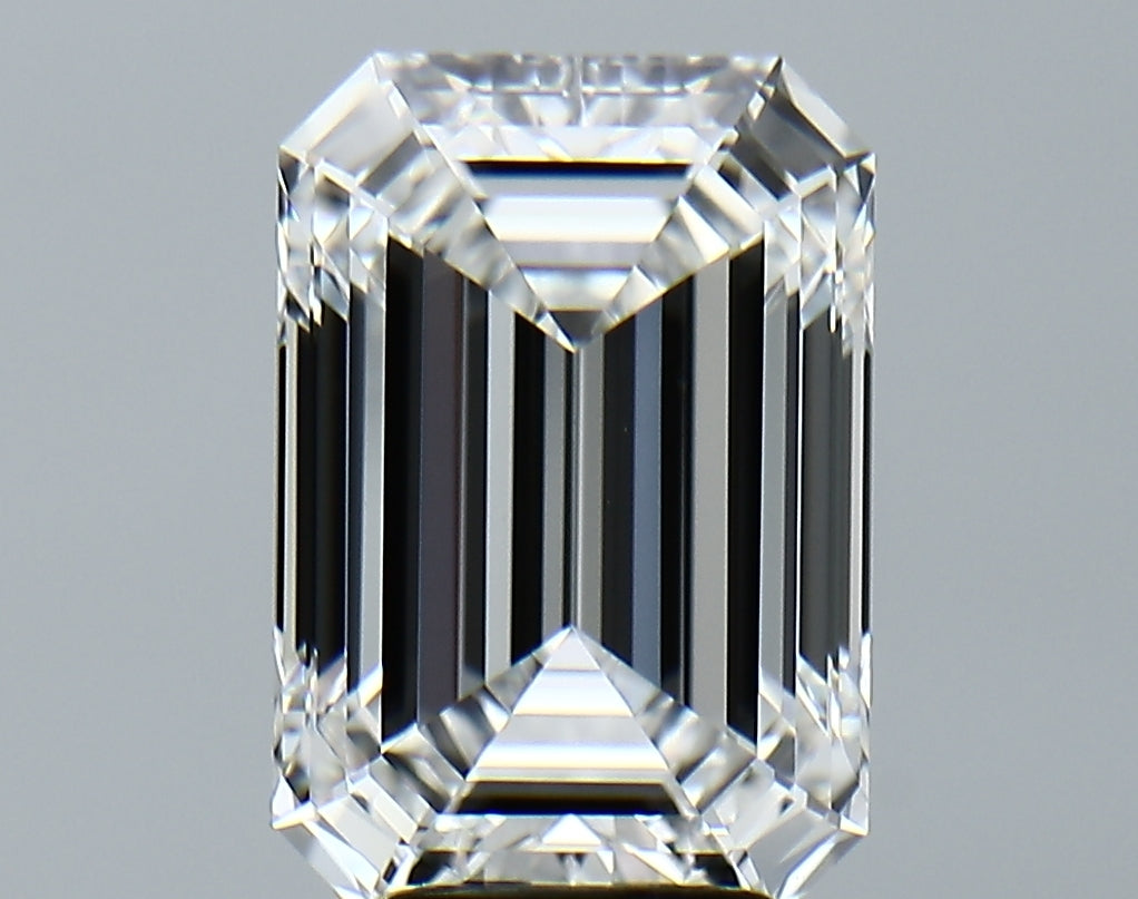 Lab-Grown 4.63 Carat Emerald Cut Diamond color E Clarity VVS2, precious stones, engagement diamonds