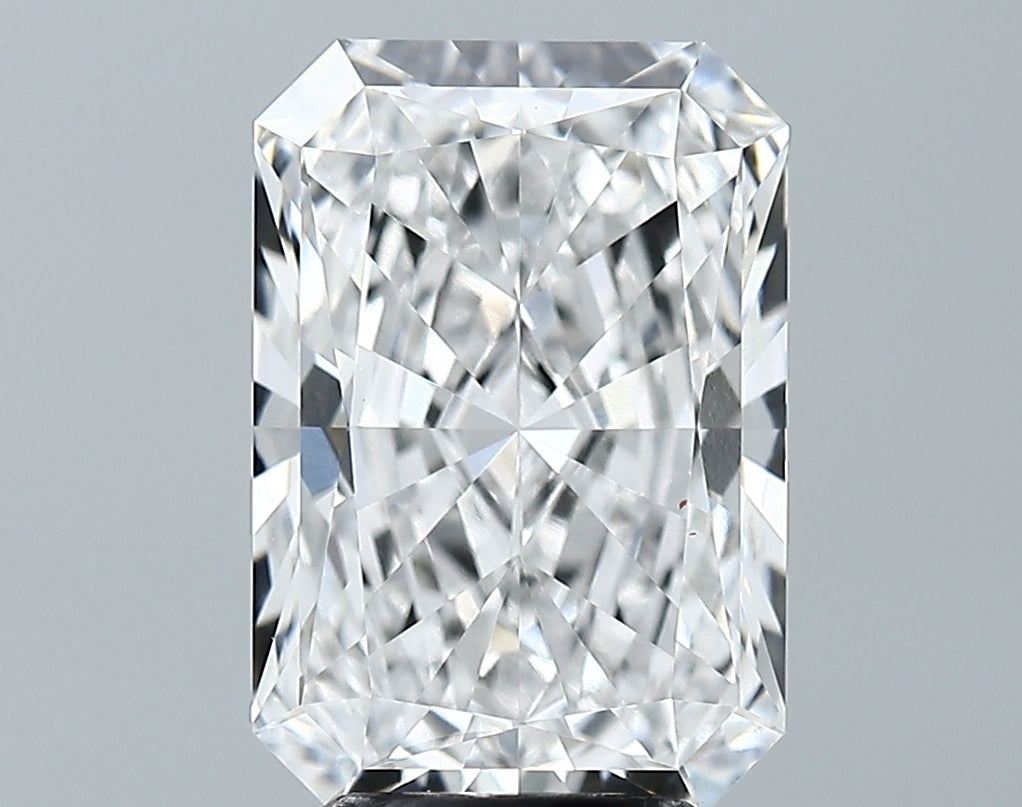 Lab-Grown 4.14 Carat Radiant Cut Diamond color E Clarity VS1 With GIA Certificate, precious stones, engagement diamonds