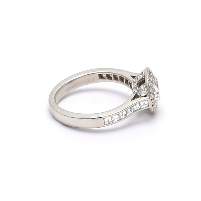 Tiffany and Co 1.22 Carat Round Brilliant G-VS1 Diamond Platinum Engagement Ring