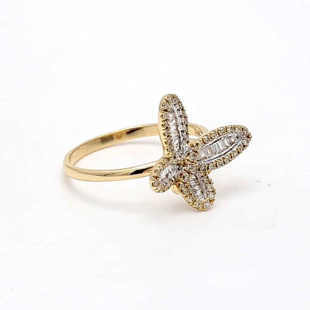 0.40 Carat Baguette Shape H-VS2 Diamond 14 Karat Yellow Gold Cluster Ring