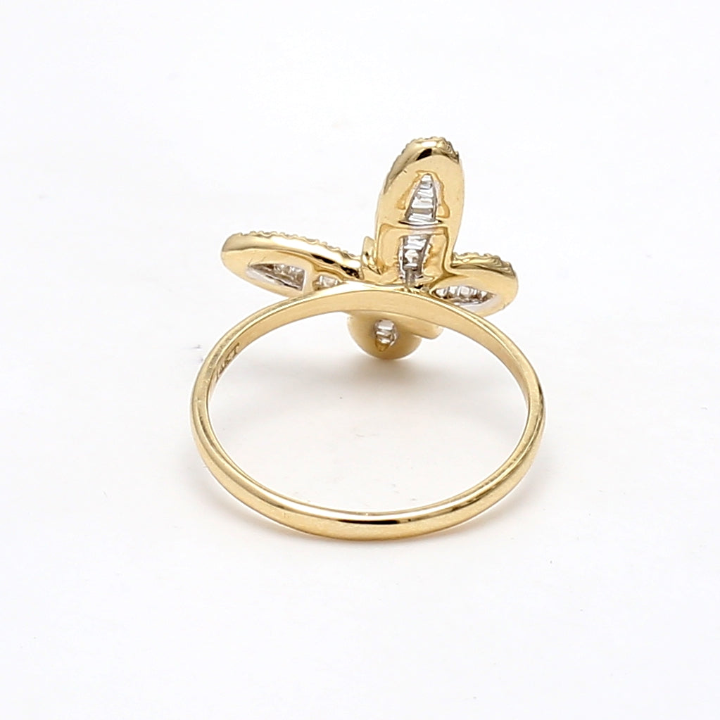 0.40 Carat Baguette Shape H-VS2 Diamond 14 Karat Yellow Gold Cluster Ring