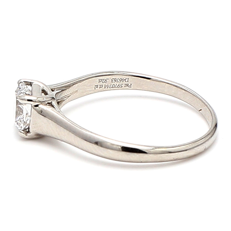 Tiffany and Co 0.92 Carat Radiant Cut Shape E-VVS2 Diamond Platinum Engagement Ring