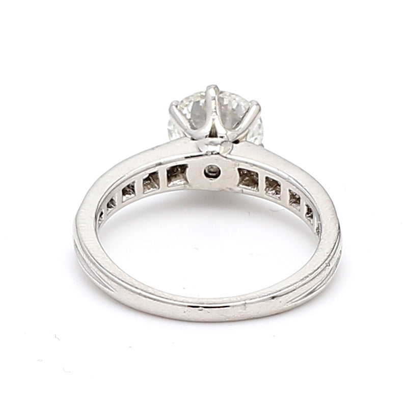Tiffany and Co 1.40 Carat Round Brilliant Shape H-VVS2 Diamond Platinum Engagement Ring