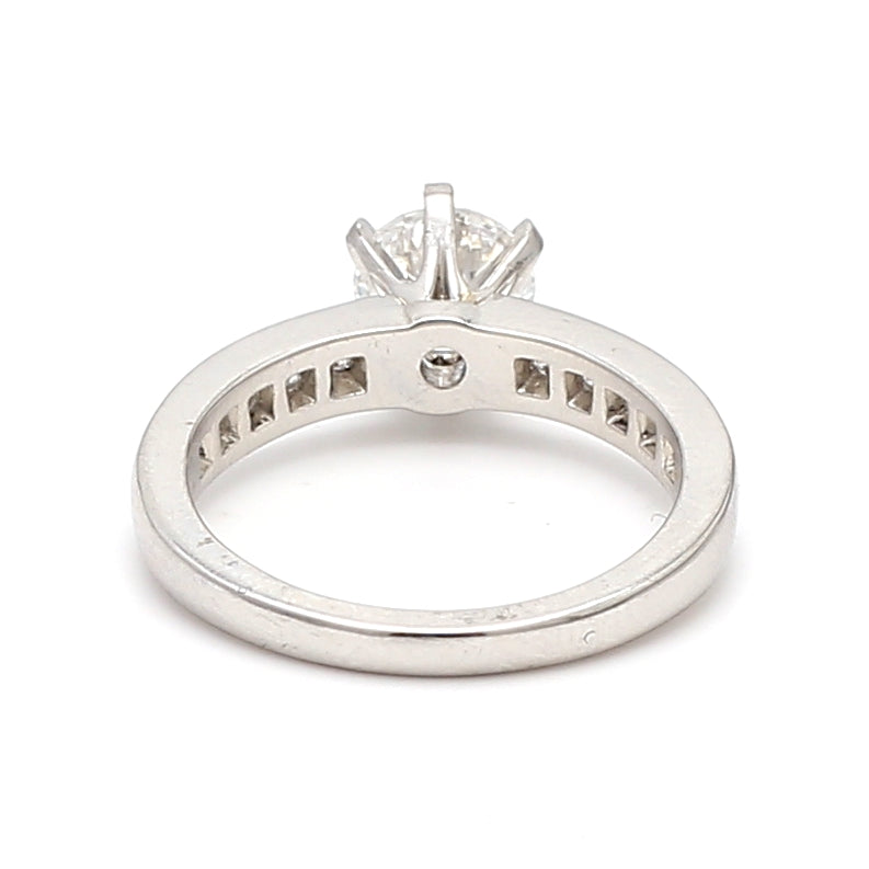 Tiffany and Co 1.02 Carat Round Brilliant Shape E-VVS1 Diamond Platinum Engagement Ring
