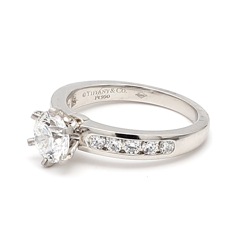 Tiffany and Co 1.02 Carat Round Brilliant Shape E-VVS1 Diamond Platinum Engagement Ring