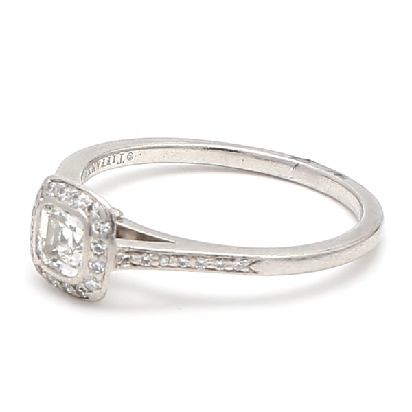 Tiffany and Co 0.60 Carat I-VVS1 Diamond Platinum Engagement Ring