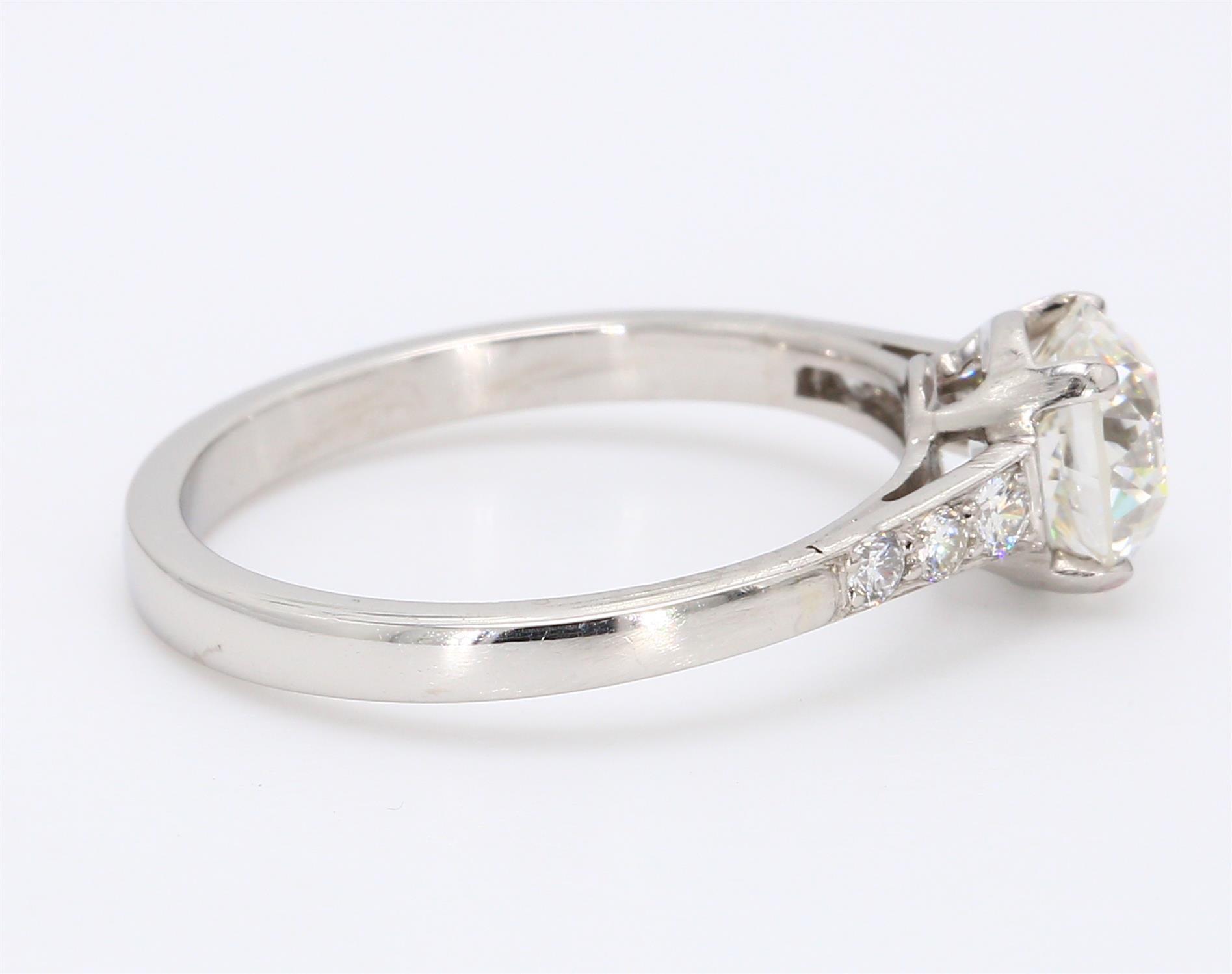 Tiffany and Co 1.25 Carat Circular Brilliant Cut Shape H-VVS1 Diamond Platinum Engagement Ring